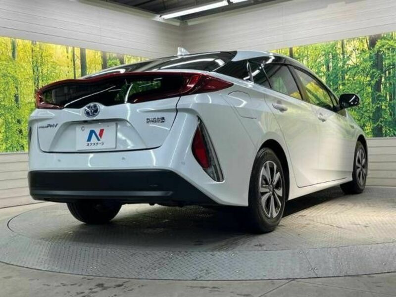 PRIUS PHV-17