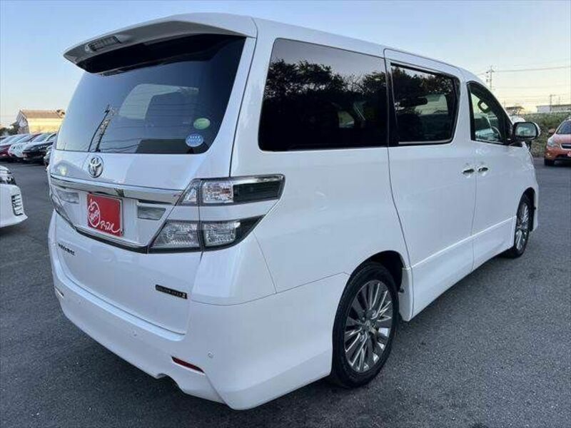 VELLFIRE-18