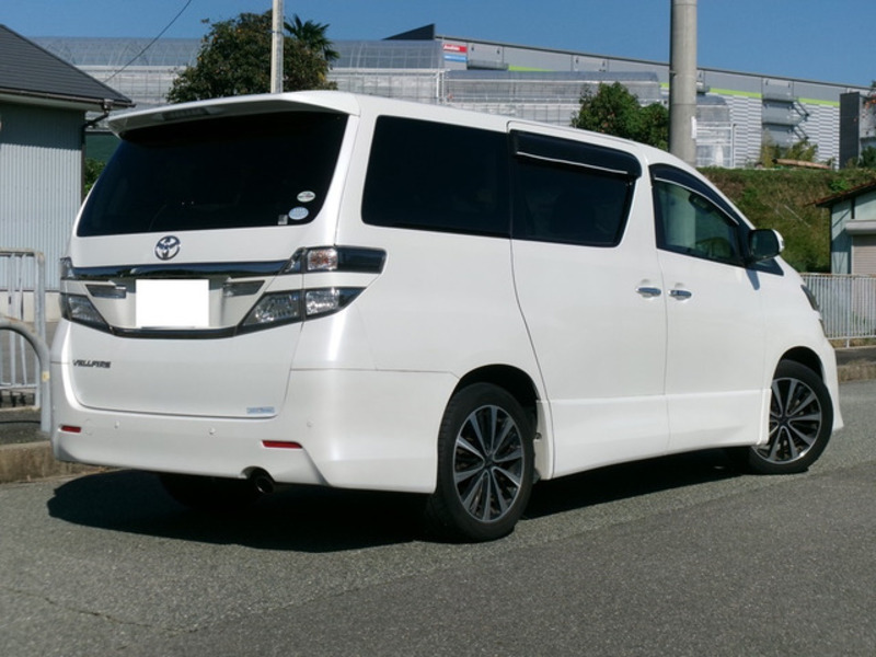 VELLFIRE-1