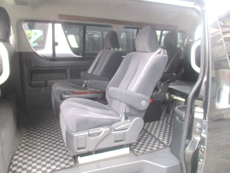 HIACE-4