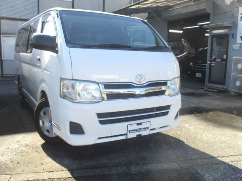 HIACE VAN