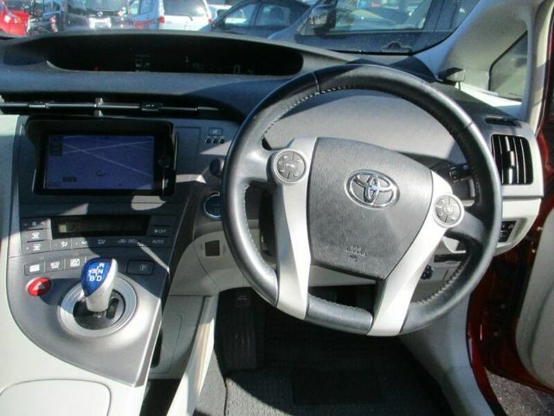 PRIUS-3