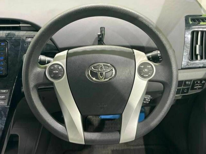 PRIUS-11