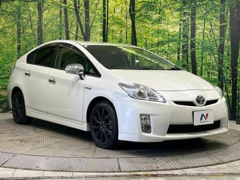 PRIUS-16