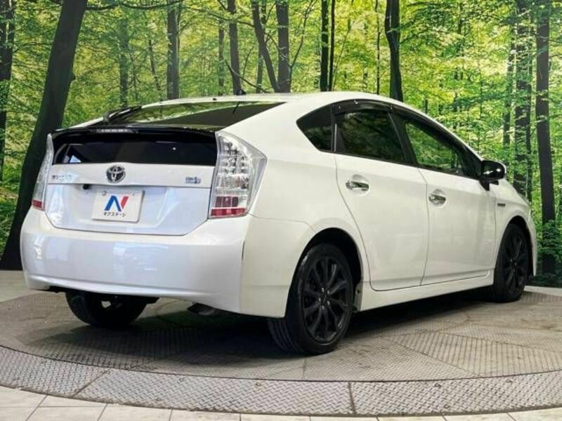 PRIUS-17