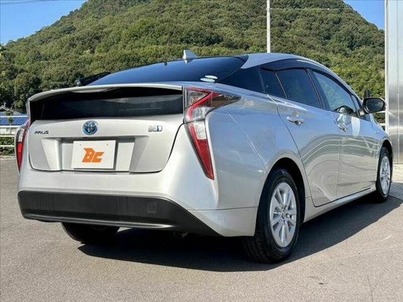 PRIUS-14