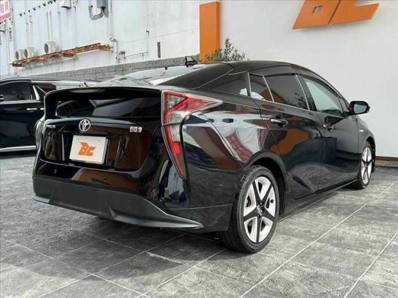 PRIUS-14