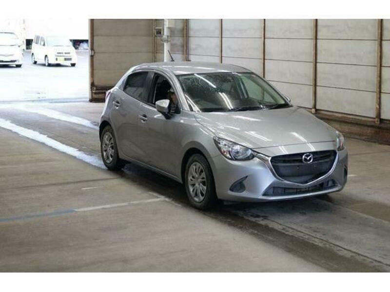 MAZDA　DEMIO