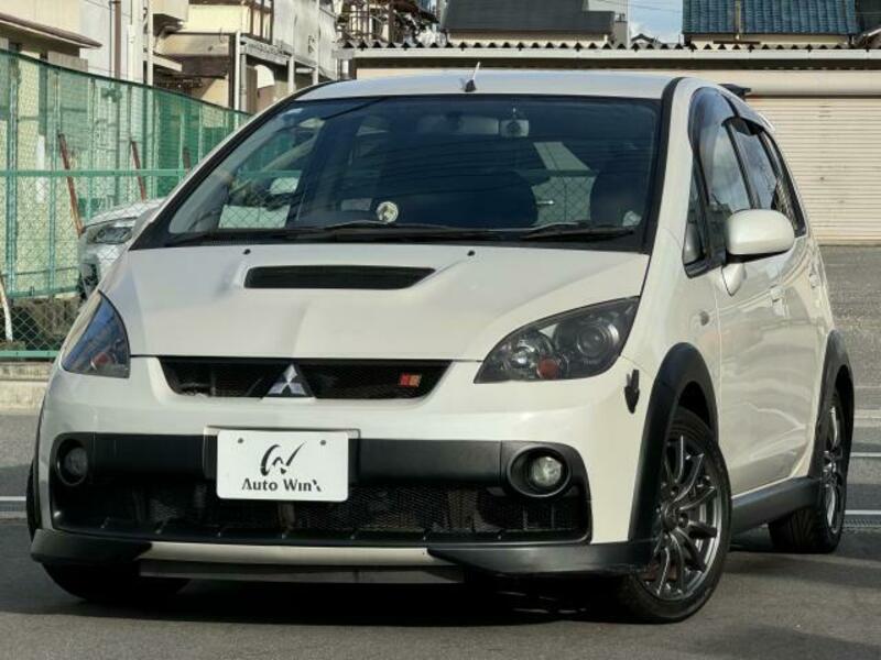 MITSUBISHI　COLT