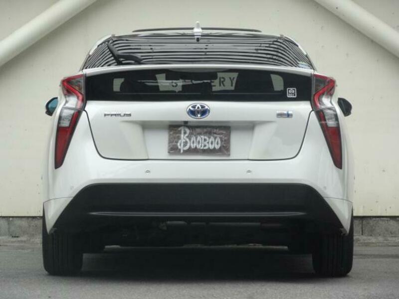 PRIUS-12