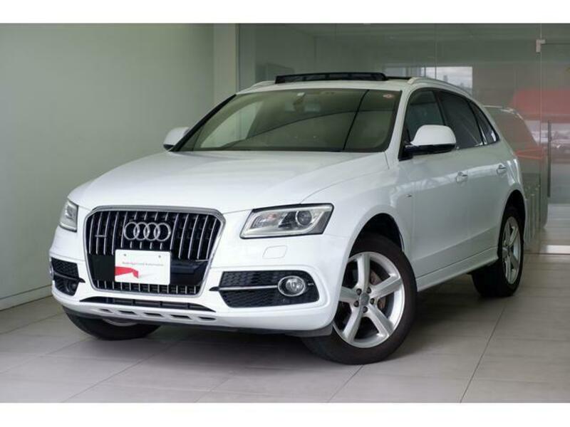 AUDI　Q5