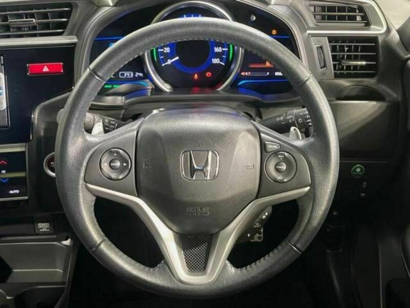 FIT HYBRID-10