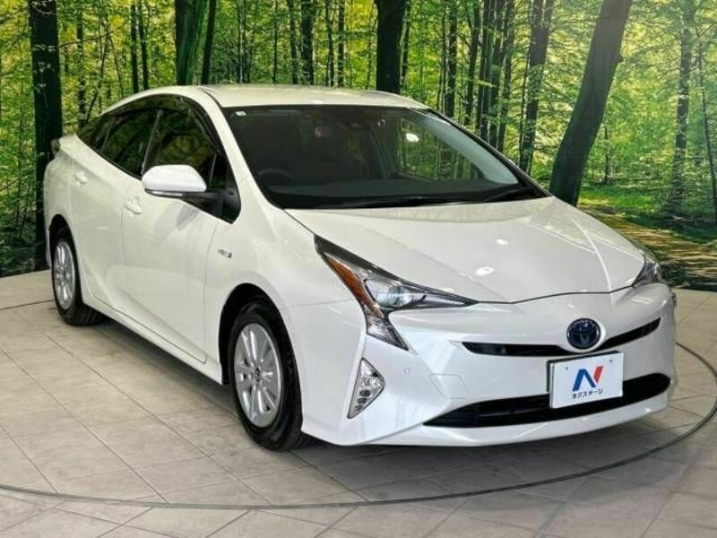 PRIUS-16