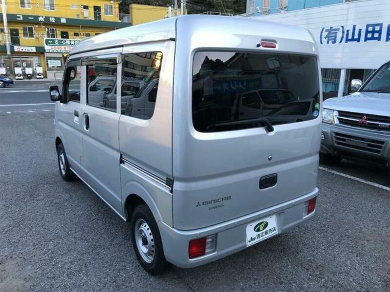 MINICAB VAN