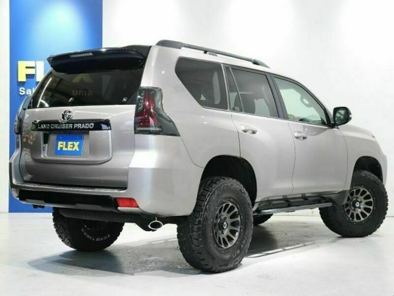 LAND CRUISER PRADO-4