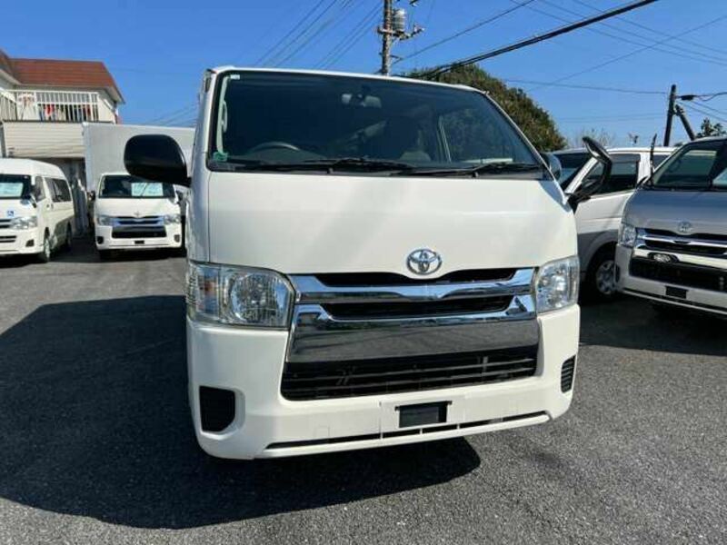 HIACE VAN-1