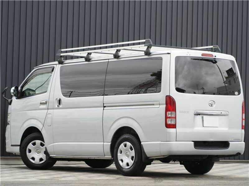 HIACE VAN-1