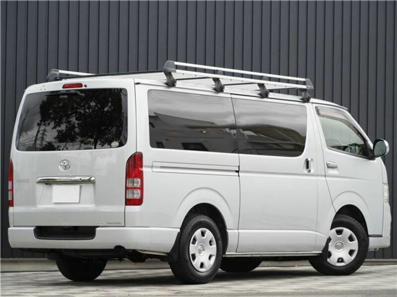 HIACE VAN-8