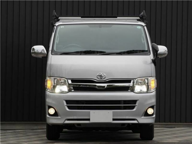 HIACE VAN-9