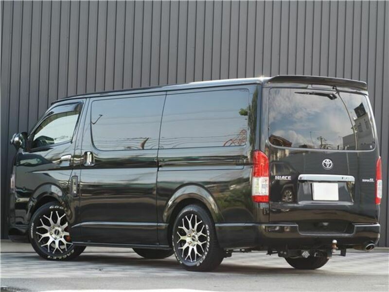 HIACE VAN-1