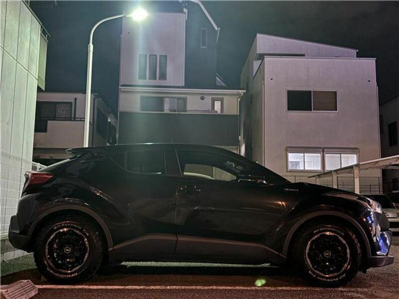 C-HR-7