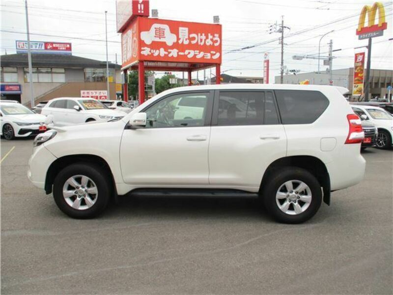 LAND CRUISER PRADO-3