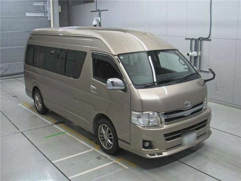 HIACE-4