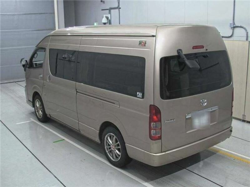 HIACE-5