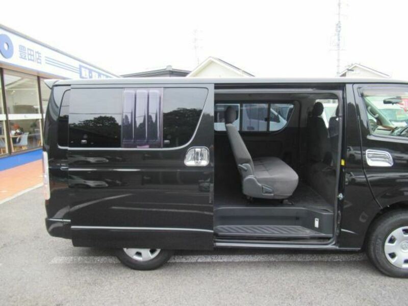 HIACE-36