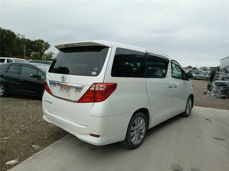 VELLFIRE-3