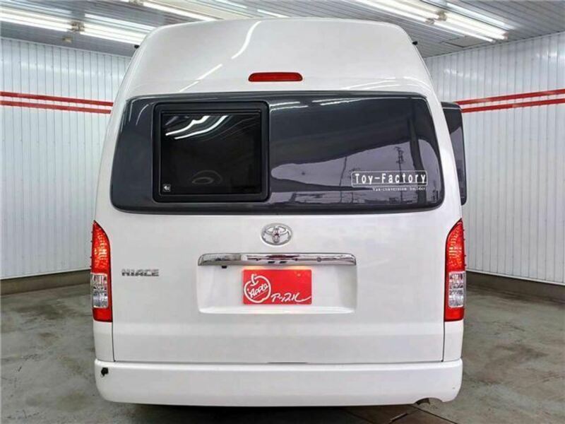 HIACE VAN-3