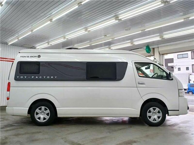 HIACE VAN-7