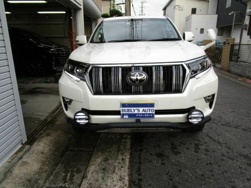 LAND CRUISER PRADO-1