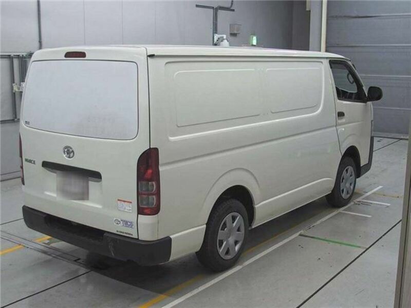 HIACE-1