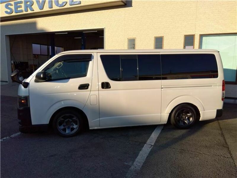 HIACE VAN-1