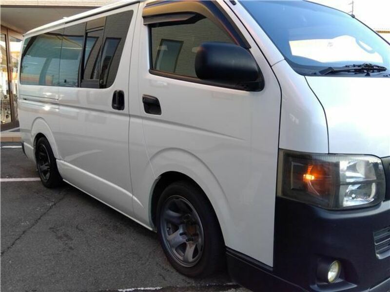 HIACE VAN-22