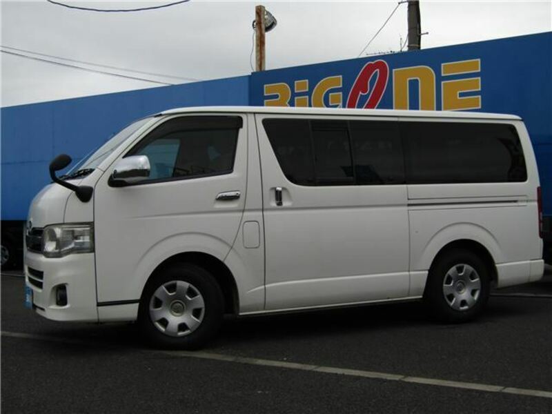 HIACE VAN-4