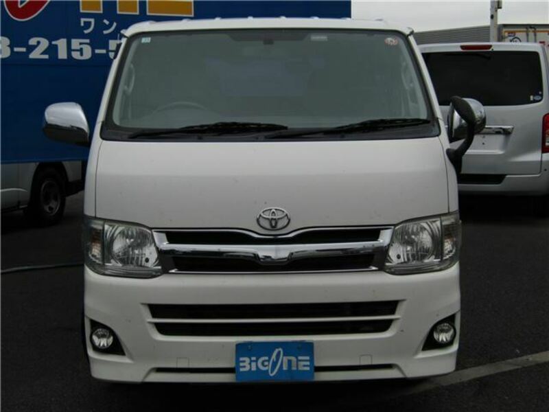 HIACE VAN-8