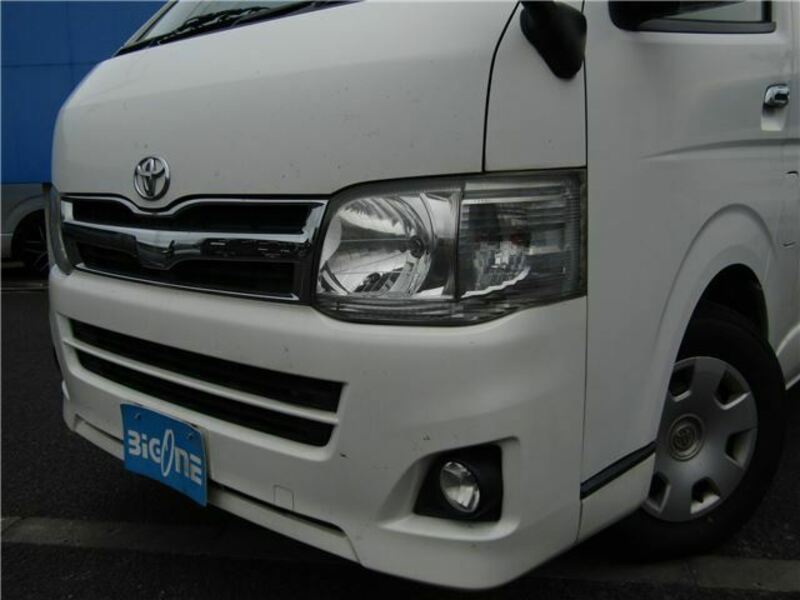 HIACE VAN-9