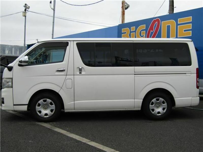 HIACE VAN-11