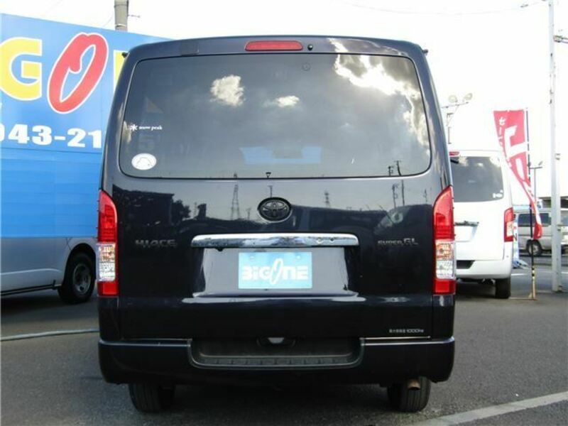 HIACE VAN-1