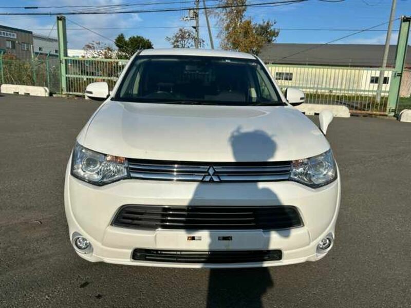 OUTLANDER PHEV-3