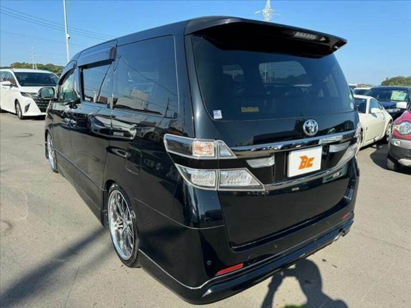 VELLFIRE-12