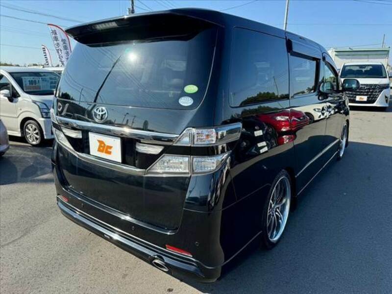 VELLFIRE-14