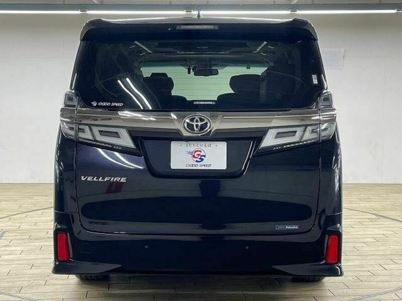 VELLFIRE-18