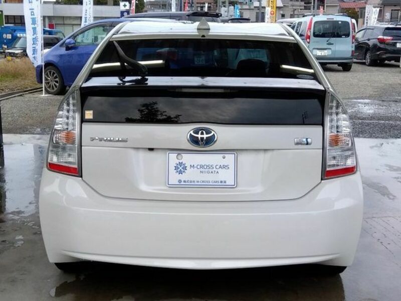 PRIUS-2