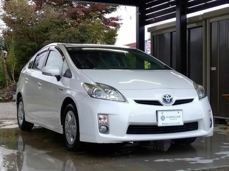 PRIUS-4