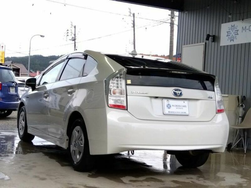 PRIUS-7