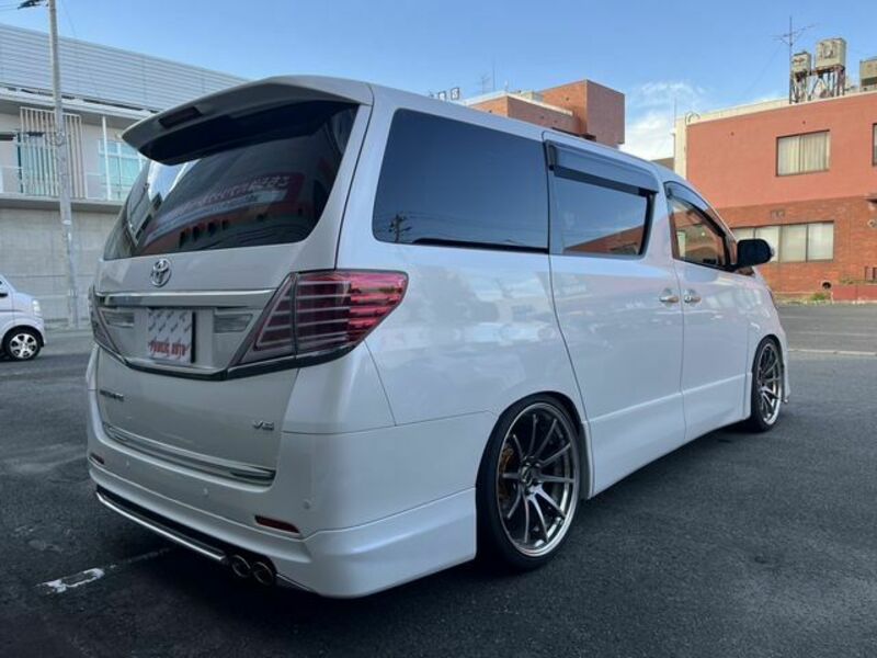 VELLFIRE-2