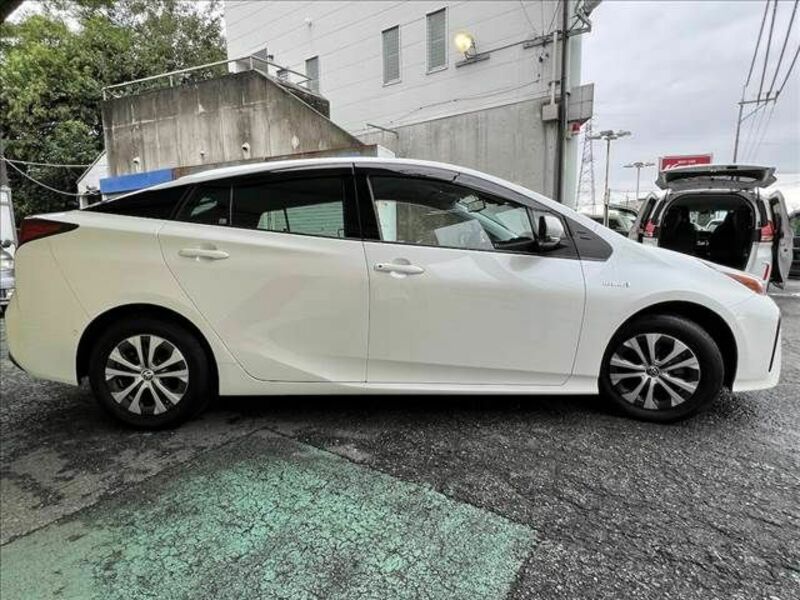 PRIUS-29